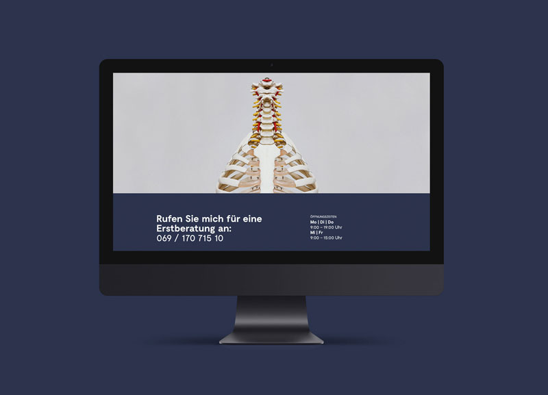 Webdesign für den Heilpraktiker Jörg Jährling Computer mit der Webseite des Heilpraktikers Jörg Jährling